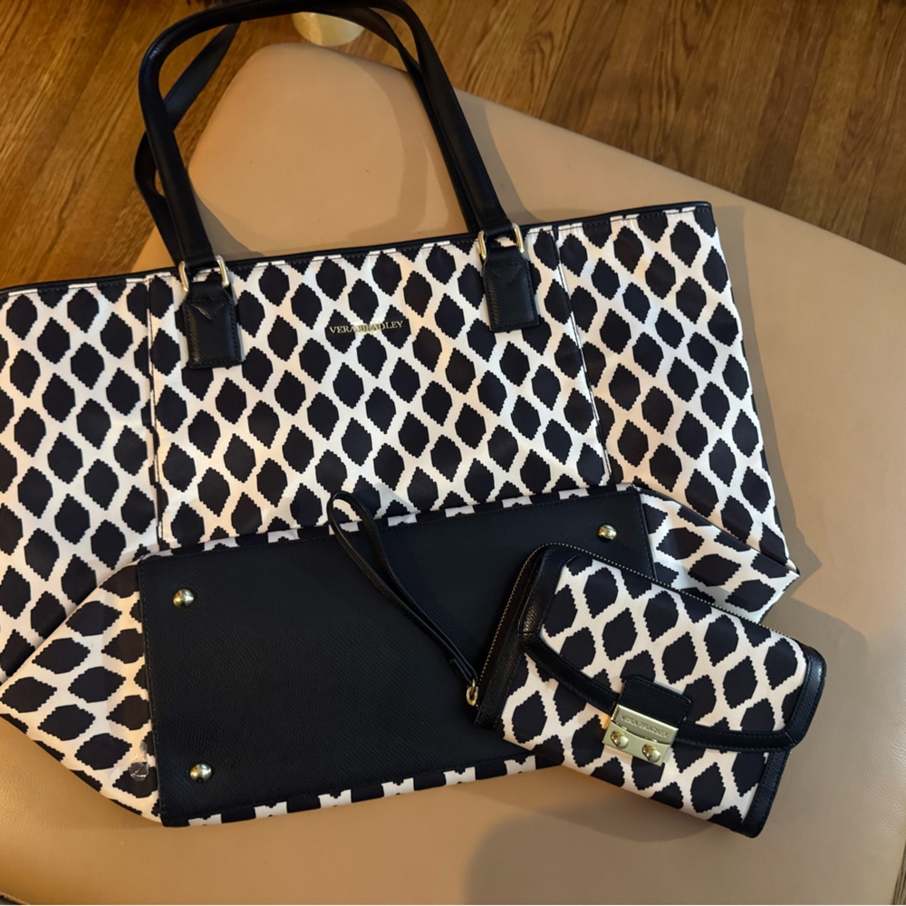 Vera Bradley Black and White Geometric Tote Set with added wallet